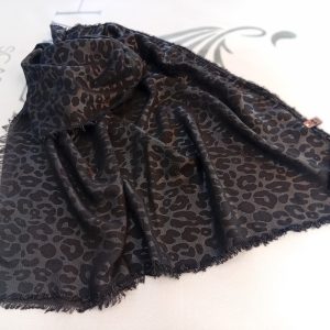 شال کنفی دور ریش