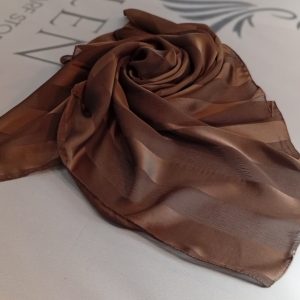روسری ویکتوریا